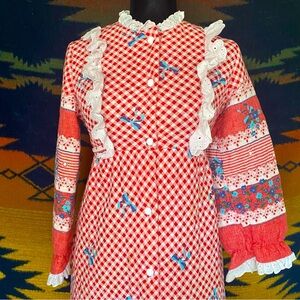 Vintage JR. Bazaar Union Made Quilted House Robe. Button up. Small. Pocket.